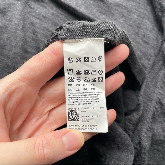 Boss Hugo Boss Slim Fit Fine Marino Wool V Neck Sweater Gray XL - Picture 8 of 9